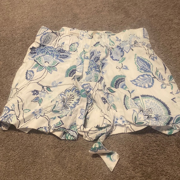 Loft tie front shorts - Picture 2 of 4